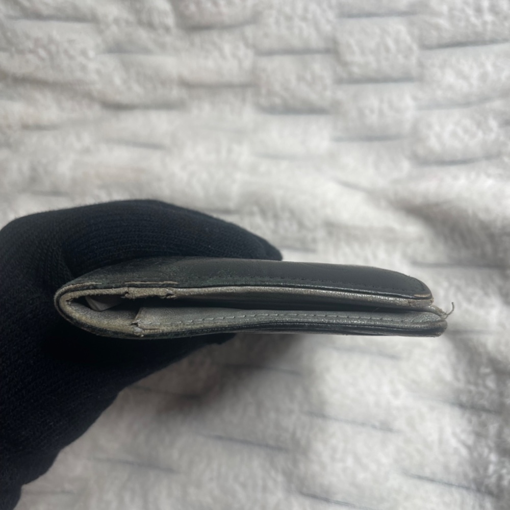 Chanel Embossed Wallet - Picture 14 of 17
